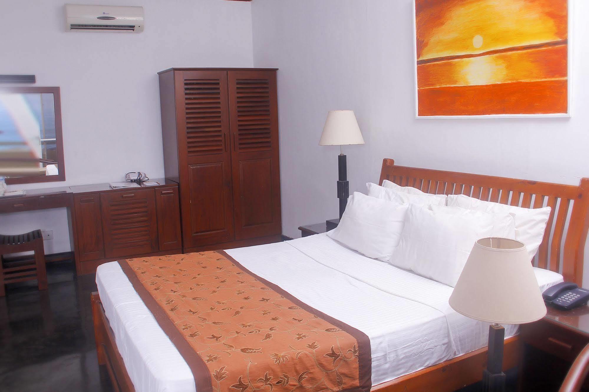 Sanmali Beach Hotel มาราวิลา ภายนอก รูปภาพ